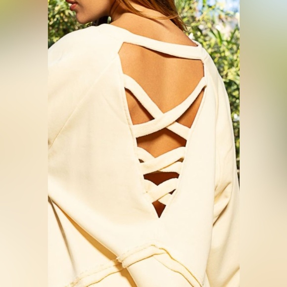 POL Back Cross Strap Detail Balloon Sleeve Sweatshirt - Picture 3 of 3